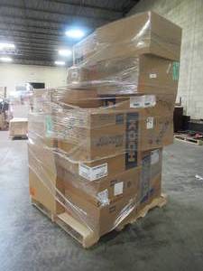 lot 414 image: WHOLESALE MIXED PALLET OF AIR FILTERS