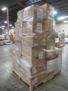 lot 416 image: WHOLESALE MIXED PALLET OF INDOOR LIGHTING AND CHANDELIERS