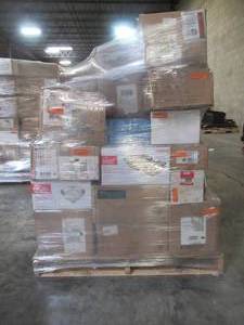 lot 421 image: WHOLESALE MIXED PALLET OF INDOOR LIGHTING