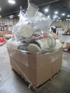 lot 222 image: WHOLESALE MIXED PALLET OF INDOOR PORTABLE KEROSENE HEATERS AND PARTS