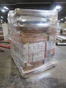 lot 230 image: WHOLESALE MIXED PALLET OF LIGHTING, TOILET PARTS AND MORE