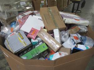 lot 231 image: WHOLESALE MIXED PALLET OF COMMERCIAL SUPPLIES, ELECTRICAL AND MORE