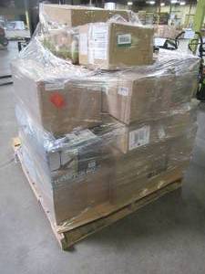 lot 447 image: WHOLESALE MIXED PALLET OF MISCELLANEOUS LIGHTING