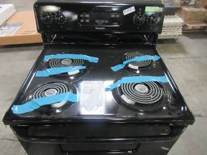 lot 621 image: Hotpoint 30 in. 5.0 cu. ft. Electric Range Oven in Black RBS360DMBB