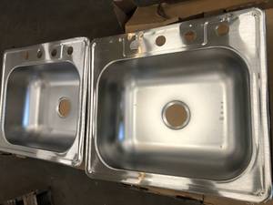 Mixed lot of sinks- mixed conditions- see pictures