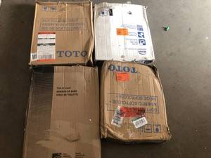 Mixed lot of toilet seats- mixed conditions & brands- see pictures