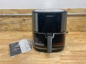 lot 40 image: CHEFMAN 8qt Digital Air Fryer - Silver