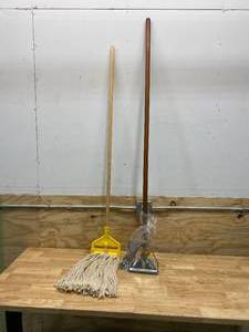 lot 77 image: Lot of 2 Mops