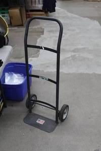lot 462 image: Hand Truck 2-Wheel