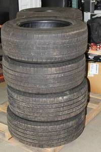 lot 468 image: Lot of (4) Michelin P26560R18 109T Tires (new)