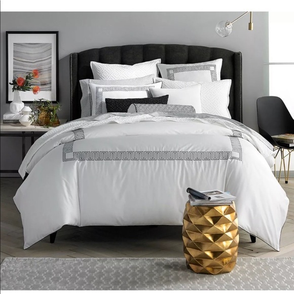 Beyond Fabulous Bed & Bath Auction HiEnd Bedding, Towels, Robes