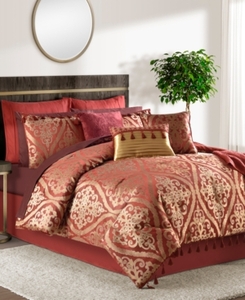 lot 12 image: Sunham Hilton 14-Pc. Damask-Print King Comforter Set