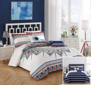 lot 43 image: Chic Home Weston 4 Pc Queen Duvet Cover Set
