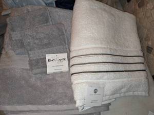 lot 50 image: Hotel Collection Towels & Washcloths