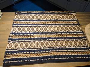 lot 67 image: NavyTanWhite Boho Scatter Rug