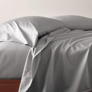 lot 71 image: Charter Club Damask 100% Supima Cotton 550 Thread Count 4 Pc. Sheet Set, King