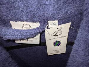 lot 123 image: Ozan Premium Home Navy Cotton Bathrobe, LXL