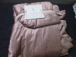 lot 13 image: Pottery Barn Kids Twin Duvet Cover...