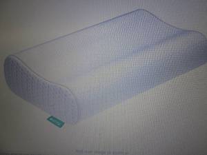 lot 30 image: UTTU Sandwich Pillow, Adjustable Me...