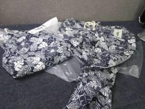 lot 34 image: 2 pr Medium Rebel Canyon Draw Strin...