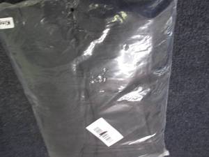 lot 47 image: 3 pc Black King Duvet Cover Set...