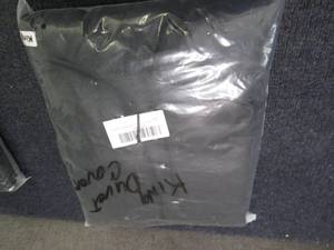 lot 57 image: 3 pc Black King Duvet Cover Set...