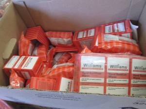 lot 100 image: Box of Williams Hand Sanitizer Wipe...