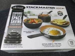 lot 175 image: Stackmaster 5 pc Personal Size Cook...