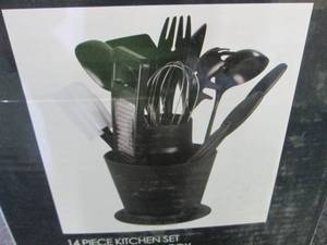 lot 185 image: Home Basics Bread Box...