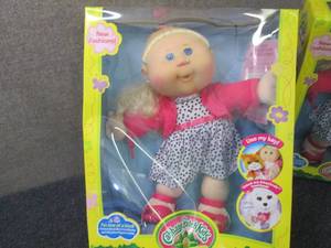 lot 241 image: 14 Cabbage Patch Kids Doll open bo...