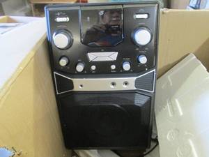 lot 319 image: GPX Karaoke Machine out of box...