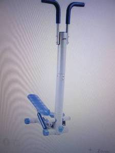 lot 347 image: Mini Stepper with Meter open box Re...
