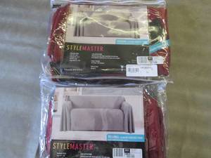 lot 370 image: Stylemaster Chair & Loveseat Furnit...