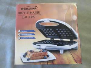lot 385 image: Brentwood Waffle Maker open box Ret...