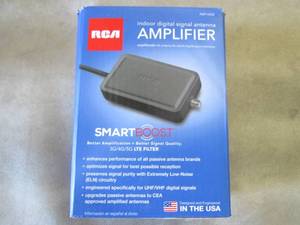 lot 411 image: RCA Powered Digital Antenna Amplifi...