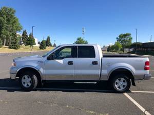 lot 2 image: 2004 Ford F150 Supercrew XLT - VERY CLEAN MONTANA TRUCK - 4X4