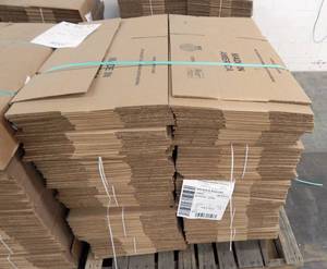 Large Pallet of 250 Made In America 20.5 x 13 x 6 Shipping Boxes