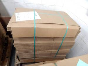 Large Pallet of 106 Made In America 20.5 x 13 x 6 Shipping Boxes