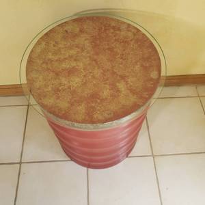 lot 32 image: Bold Red Drum Side Table