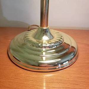 lot 111 image: Nostalgic Bankers Table Lamp