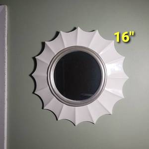 lot 132 image: Contemporary Sunburst Accent Mirror