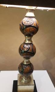 lot 76 image: Stacked Sphere Table Lamp
