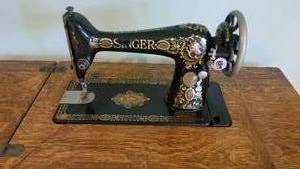 lot 55 image: Antique Singer Treadle Sewing Machine G2236364