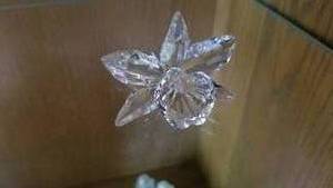 lot 27 image: Swarovski Figurine  Crystal Lily