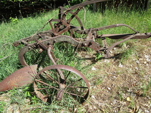 lot 13 image: Single Bottom Plow