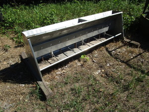 lot 15 image: Stainless Feeder  Waterer
