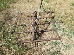 lot 29 image: Spike Drag Section