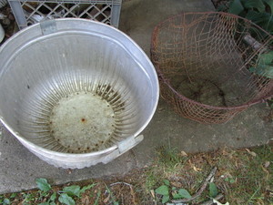 lot 59 image: Silage Bucket, Potato Basket