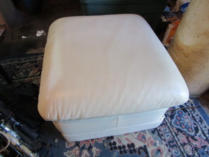lot 64 image: Ottoman