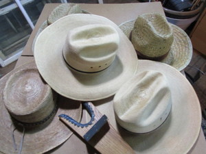 lot 71 image: Straw Hats, Boot Jack